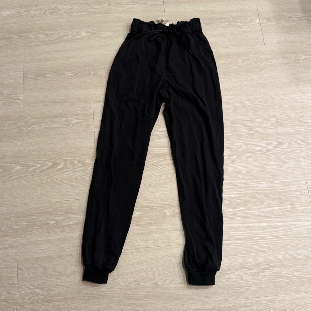 Lululemon On the Fly Joggers Size 2